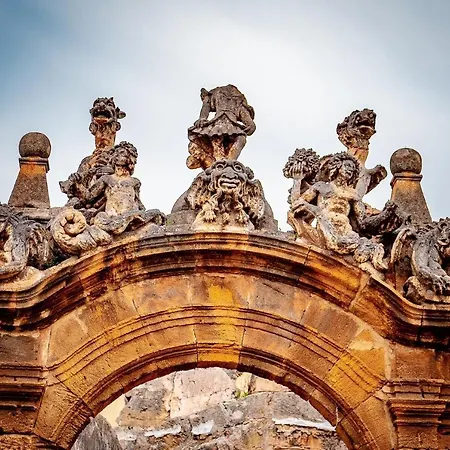Nocleg ze śniadaniem Antico Palazzo Baaria
